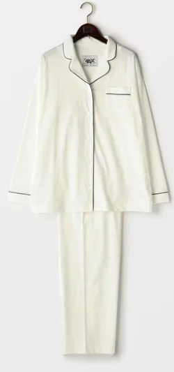 ホワイトのパジャマ(レディース)