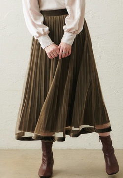 natural couture　裾ベロアパイピングチュールプリーツスカート