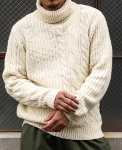 The DUFFER of ST.GEORGE　MIDDLE-GAUGE TURTLE KNIT