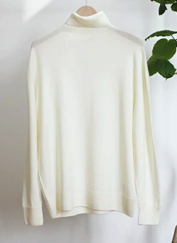 PETER GEESON　Turtle Neck Wool Knit Sweater