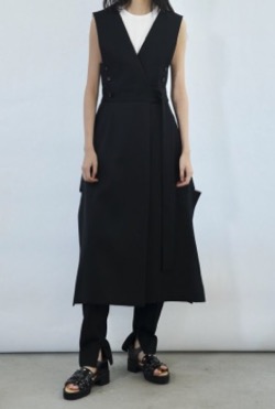 UJOH　Separate Slit Dress