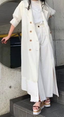 ハコヅメ・戸田恵梨香衣装アイボリーのシアートレンチコート