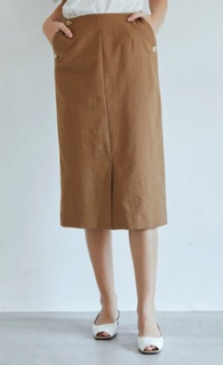 ZIP!水卜麻美 (みとちゃん)衣装ブラウンのマリンスカート
