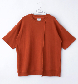 プロミスシンデレラ・眞栄田郷敦衣装オレンジのTシャツ
