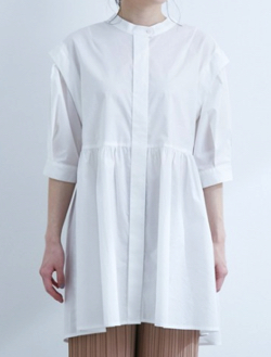 プロミスシンデレラ・畑芽育(山ノ井さくら)ドラマ衣装ホワイトのボリューム袖ブラウス