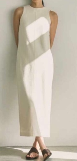 【グータンヌーボ2】西野七瀬さんの衣装白いワンピース