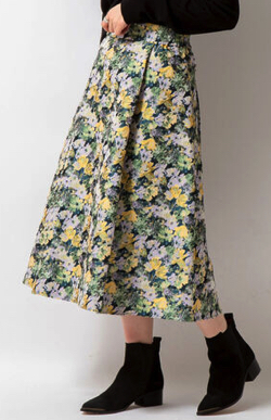 グリーンxイエローの小花柄スカート
