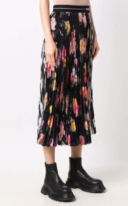 花柄のロングスカート