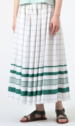 【高梨臨】ホワイトxグリーンのチェック柄スカート