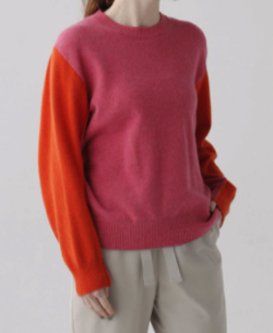 ピンクxオレンジのセーター