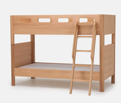 木製の2段ベッド
