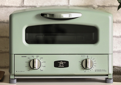 ライトグリーンのオーブントースター