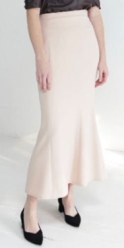 ライトピンクのマーメイドスカート