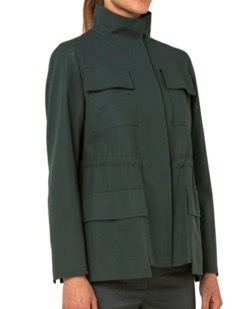 ダークグリーンのジャケット