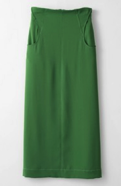 グリーンのタイトスカート