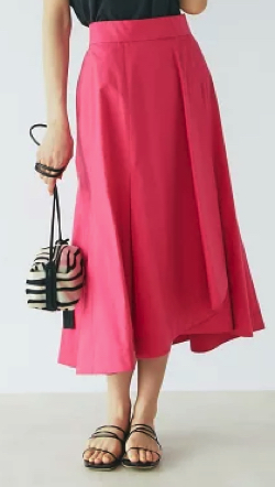 ピンクのマーメイドスカート