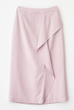 ピンクのフリルタイトスカート