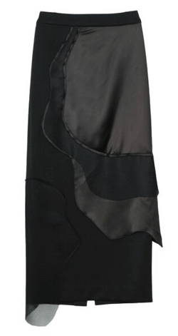 ブラックのカラーレイヤードスカート