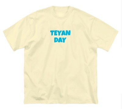 TEYANDAY ビッグシルエットTシャツ イエローの「TEYANDAY」ロゴTシャツ