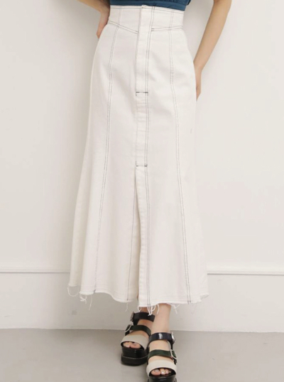 MURUA（ムルーア）ホワイトのマーメイドデニムスカート