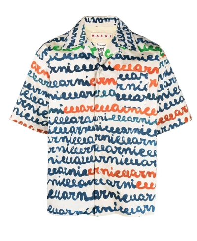 MARNI（マルニ）ネイビーxオレンジの総ロゴ半袖シャツ