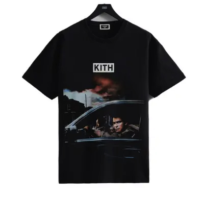 Kith（キス）ブラックのプリントTシャツ