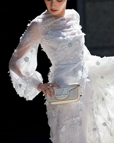 VALENTINOホワイトのロングドレス