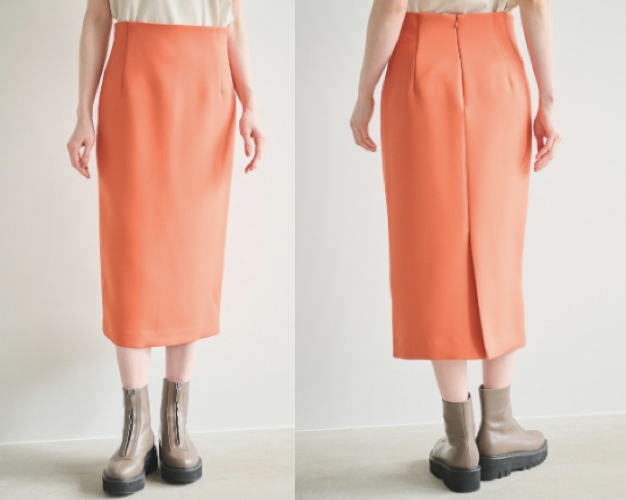 オレンジのタイトスカート