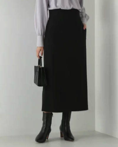 NATURAL BEAUTY BASIC（ナチュラルビューティーベーシック）ブラックのタイトスカート