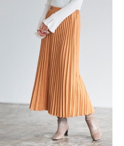 Pierrotオレンジのロングプリーツスカート