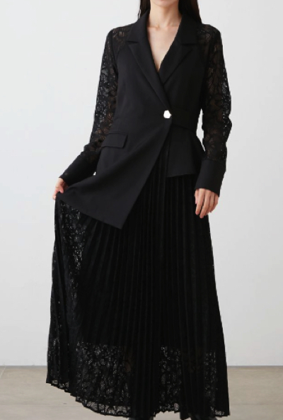 SNIDEL（スナイデル）ブラックのジャケットスイッチングレースワンピース / ドレス