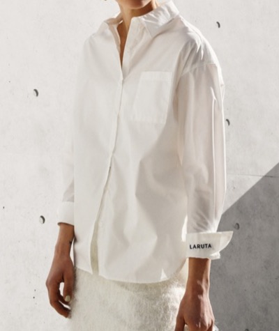 LARUTA（ラルータ）ホワイトのシャツ