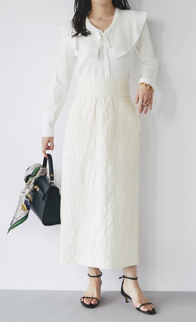 La boutique BonBon（ラブティックボンボン）オフホワイトのジャガードフレアスカート