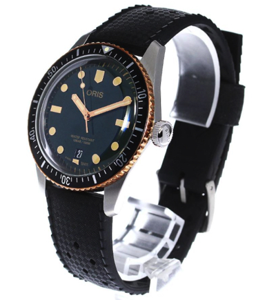 ORIS（オリス）ブラックxゴールドの腕時計