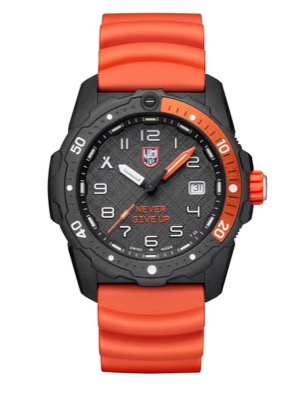 Luminox（ルミノックス）オレンジxブラックの腕時計