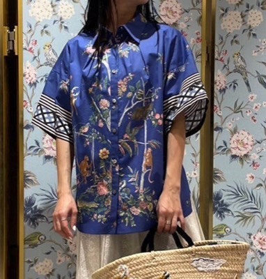 KEITA MARUYAMA（ケイタマルヤマ）ブルーの花柄シャツ