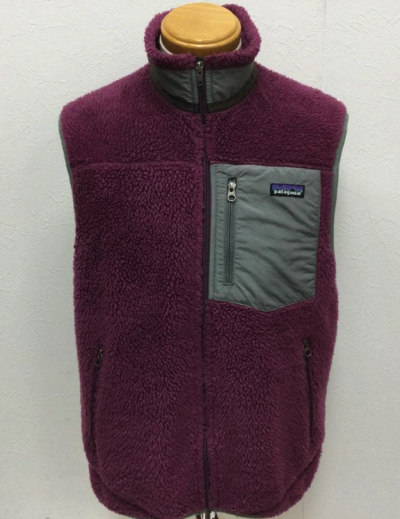 patagonia（パタゴニア）ボルドーのベスト