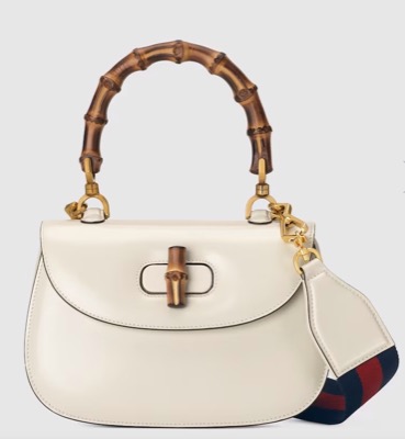 GUCCIホワイトのバンブーの持ちてのバッグ