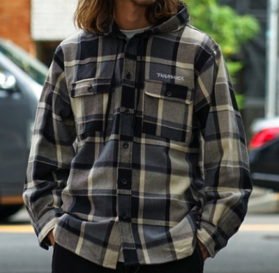 THRASHER（スラッシャー）グリーンのチェック柄フーディーネイルシャツ