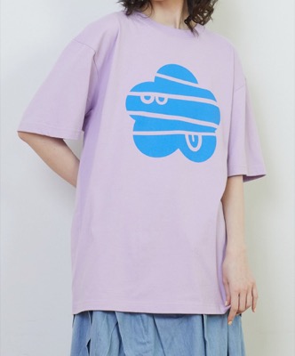 FRAPBOIS（フラボア）パープルのプリントTシャツ