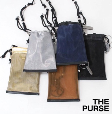 THE PURSE（ザパース）シルバーの巾着バッグ