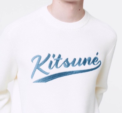 Maison Kitsune（メゾンキツネ）ホワイトxライトブルーのロゴニット