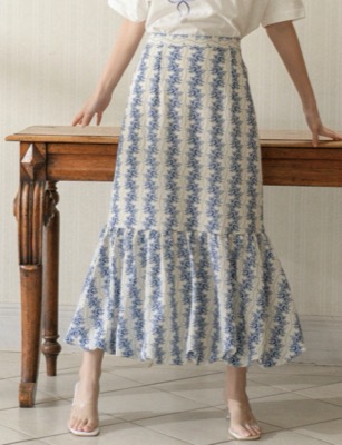 cathkidston（キャス キッドソン）ホワイトxブルーのバルーンマーメイドスカート