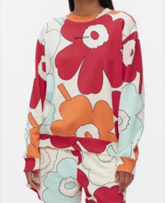 marimekko（マリメッコ）マルチカラーのフラワープリントスウェット