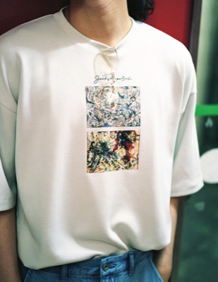 URBAN RESEARCH（アーバンリサーチ）ホワイトのグラフィックTシャツ