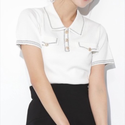JILL by JILL STUART（ジル バイ ジルスチュアート）ホワイトのステッチポロニット
