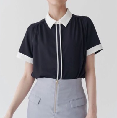TONAL（トーナル）ネイビーの半袖シャツ
