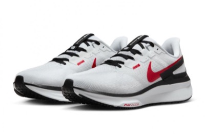 NIKE（ナイキ）ホワイトのランニンングシューズ