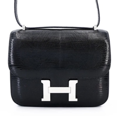 HERMÈS （エルメス）ブラックのショルダーバッグ