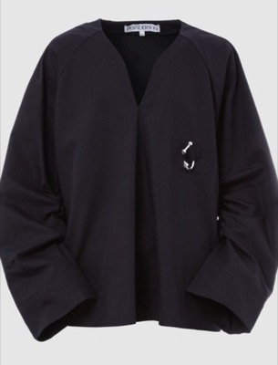 JW Anderson（ジェイダブリューアンダーソン）ブラックのスキッパートップス